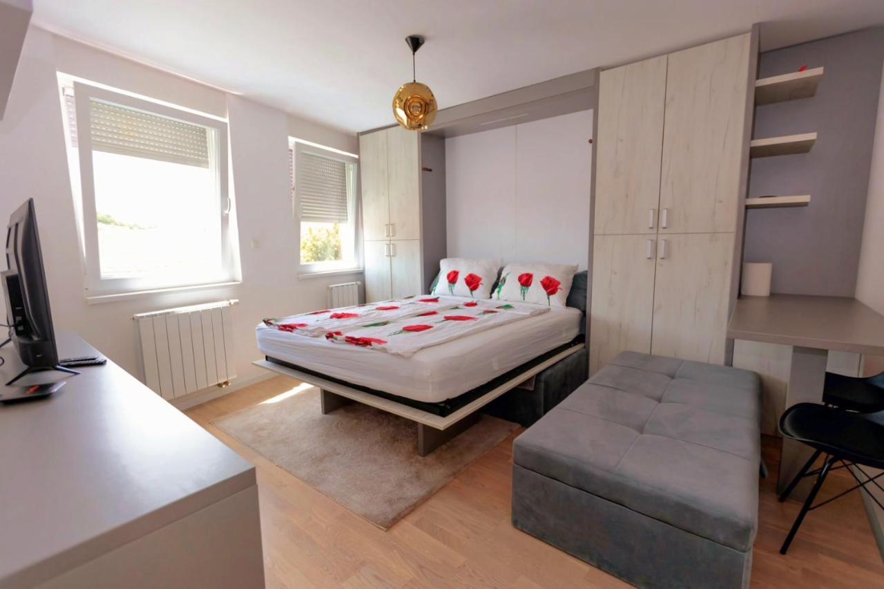Apartman Skver Tuzla Exterior foto